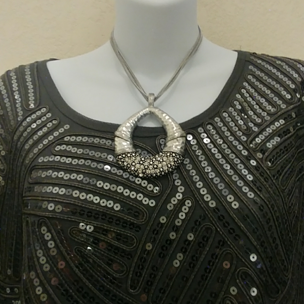 Hammered Silver Rhinestone Necklace